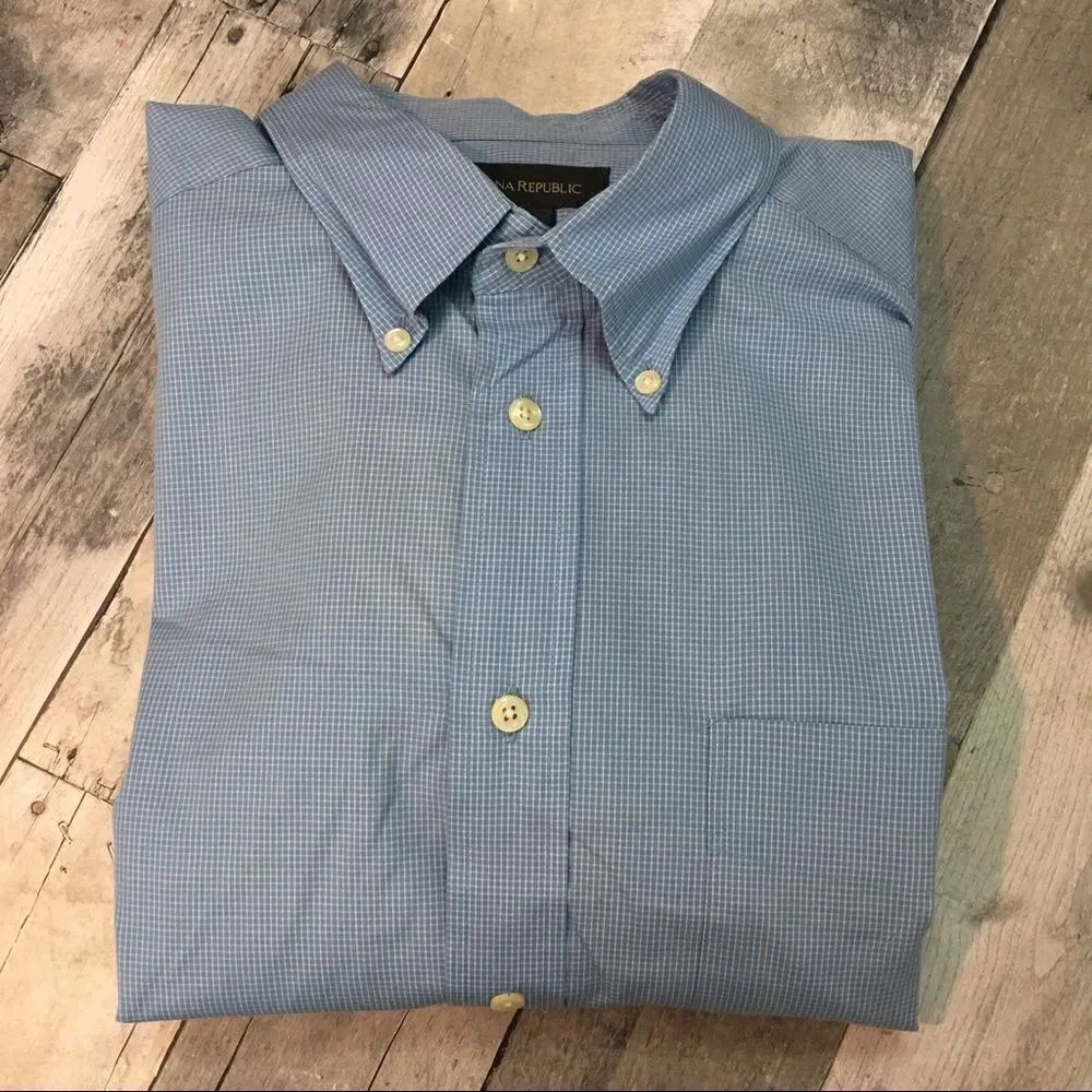 Banana republic long sleeve button down shirt L